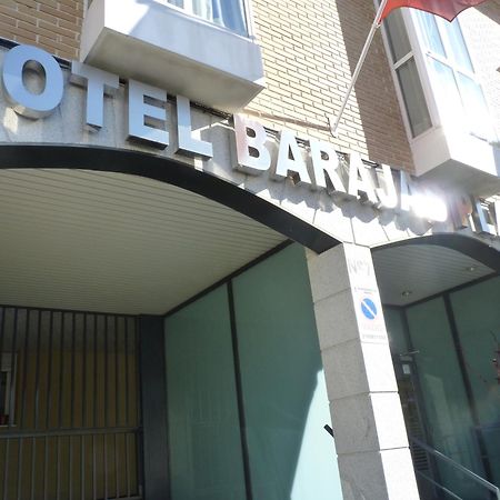 Hotel Barajas Plaza Madrid Exterior foto