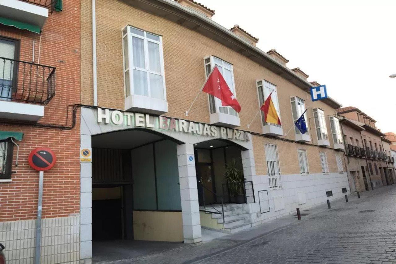Hotel Barajas Plaza Madrid Exterior foto