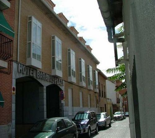 Hotel Barajas Plaza Madrid Exterior foto