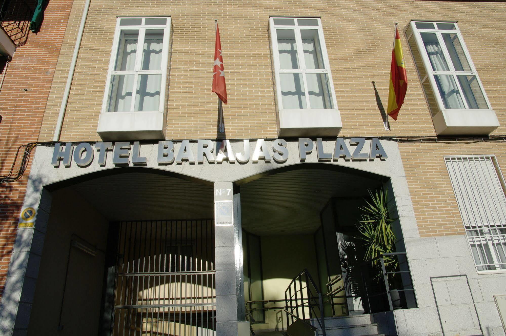 Hotel Barajas Plaza Madrid Exterior foto