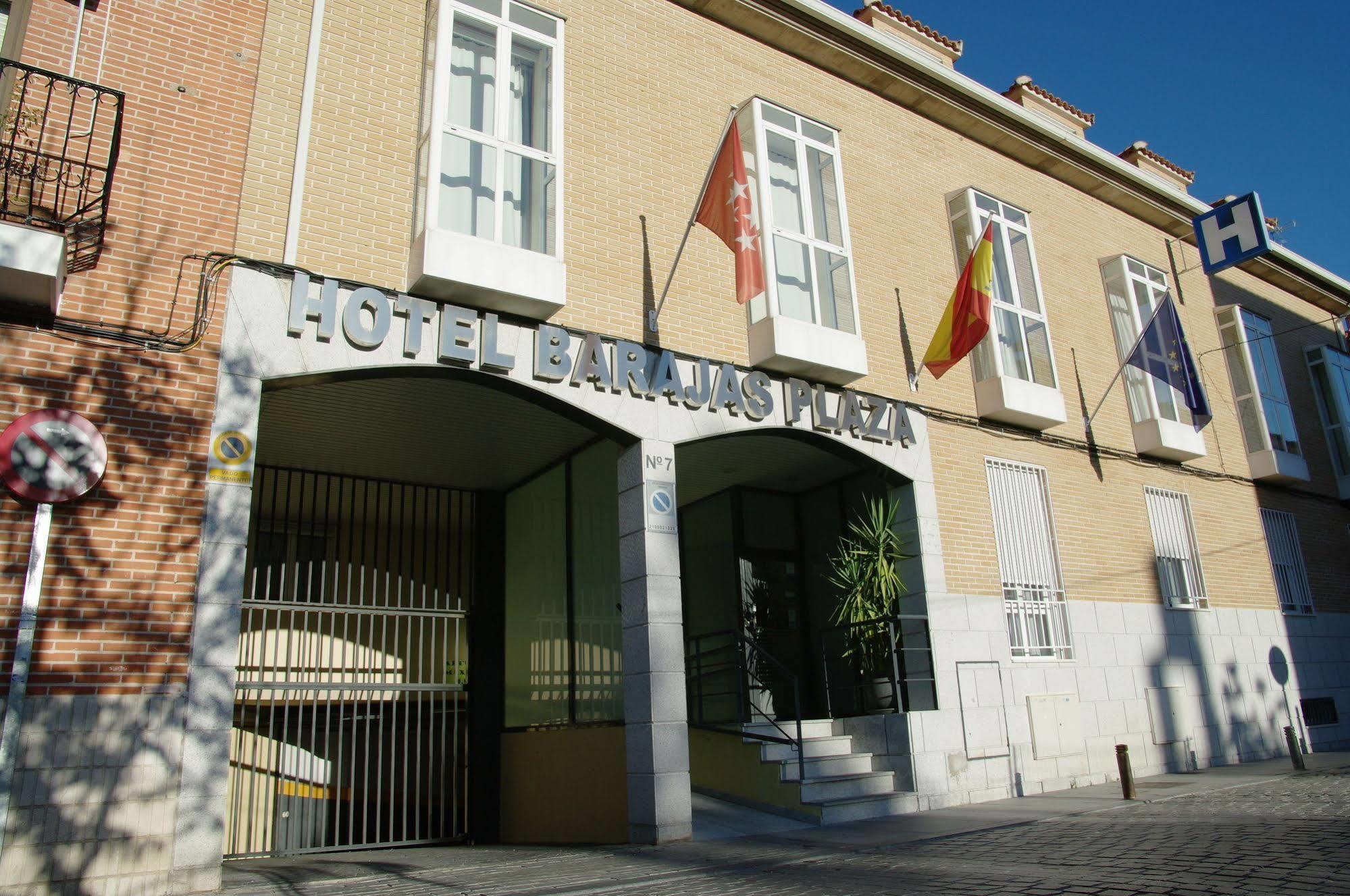 Hotel Barajas Plaza Madrid Exterior foto
